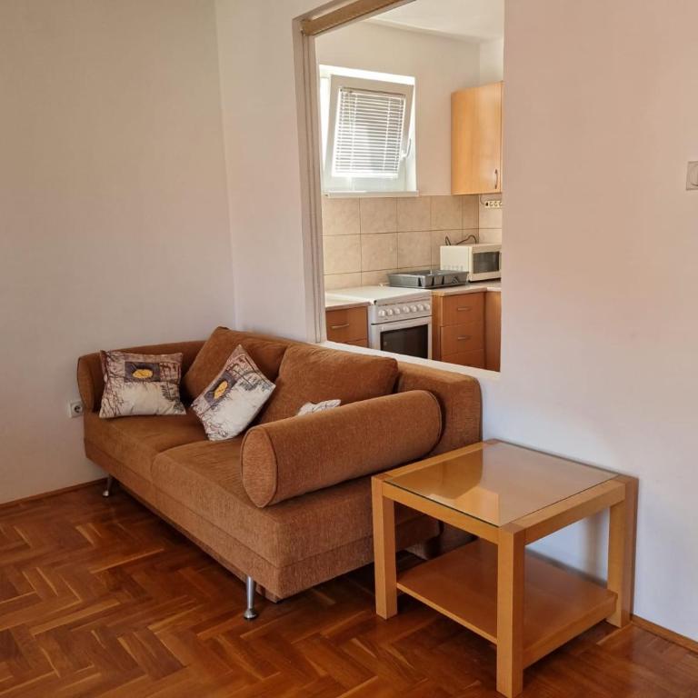 Olga Apartments - One-Bedroom Apartment - 6