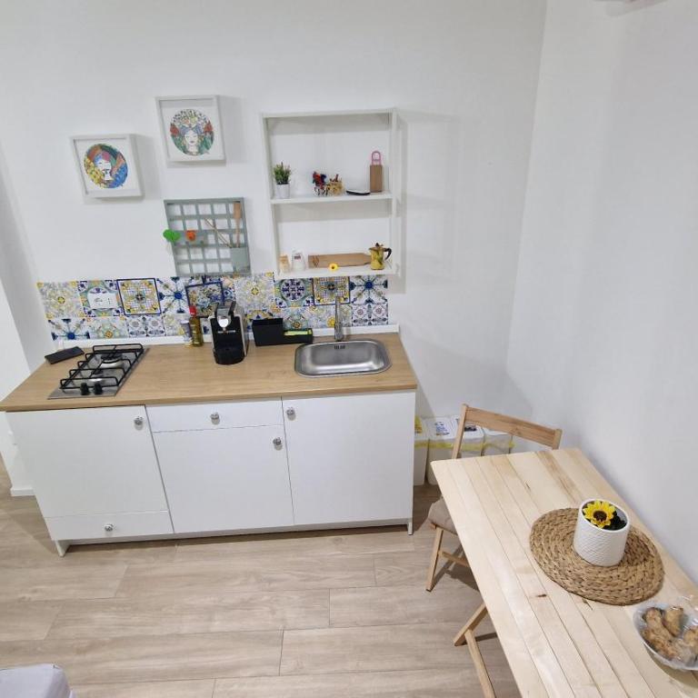 Girasole Holiday Home - One-Bedroom Apartment - 9