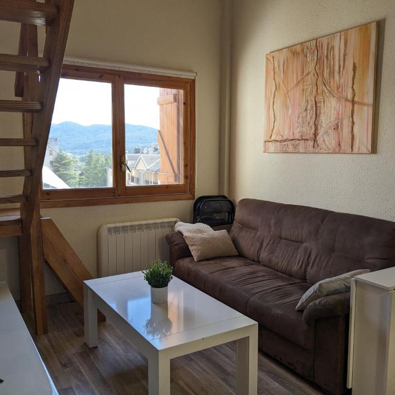 Bonito y luminoso apartamento con wifi y chimenea Aizú - Villanúa - Two-Bedroom Apartment - 4