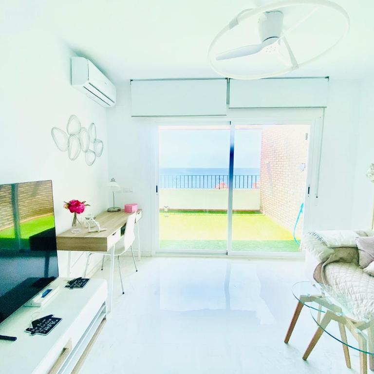 Jardines de Adnania en Marina del Este con vistas al mar - Two-Bedroom Apartment - 8