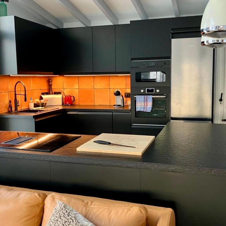 Casa Vida, your villa with panoramic sea views in Moraira. - Three-Bedroom Villa - 22