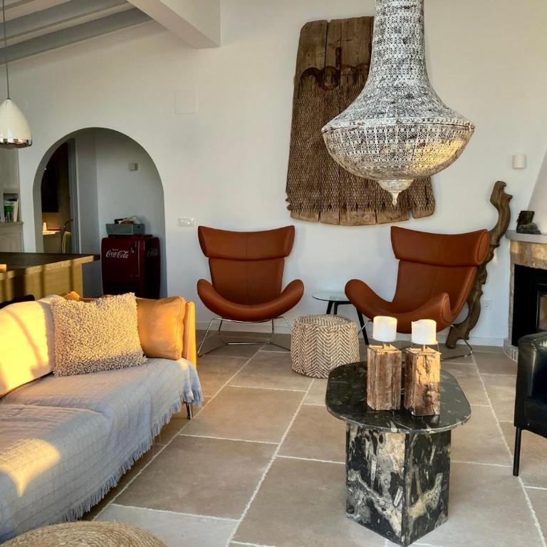 Casa Vida, your villa with panoramic sea views in Moraira. - Three-Bedroom Villa - 19
