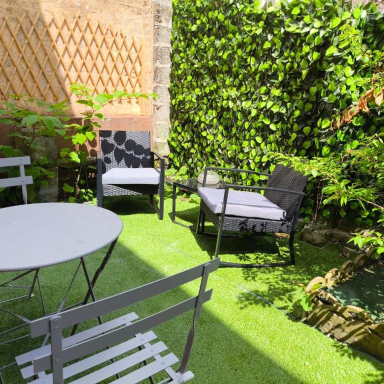 200 m plage - Rue piétonne à 300 m - jardin - Appartement 1 Chambre - 24