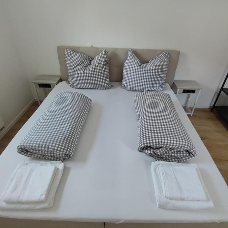 FeWo Planer Altstadtwohnung mit Terrasse & Parkplatz - Apartment mit 3 Schlafzimmern - 30