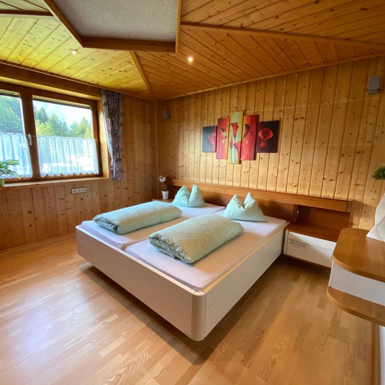 Ferienhaus Schaiter - Ganzes Haus mit Garten und gratis Parkplatz - Ferienhaus mit 3 Schlafzimmern - 6