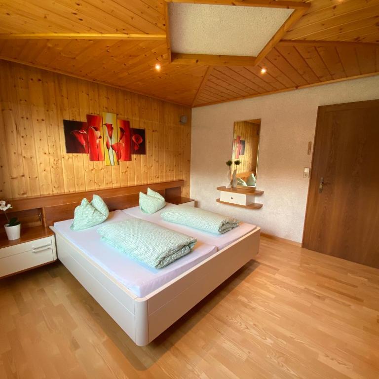 Ferienhaus Schaiter - Ganzes Haus mit Garten und gratis Parkplatz - Ferienhaus mit 3 Schlafzimmern - 7