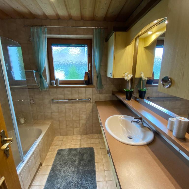 Ferienhaus Schaiter - Ganzes Haus mit Garten und gratis Parkplatz - Ferienhaus mit 3 Schlafzimmern - 17