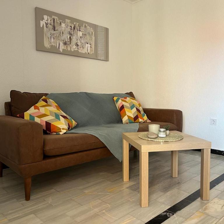 APJ Emperadores Apartment with swimming pool, 100 m from beach La Mata - Appartamento con 2 Camere da Letto - 4