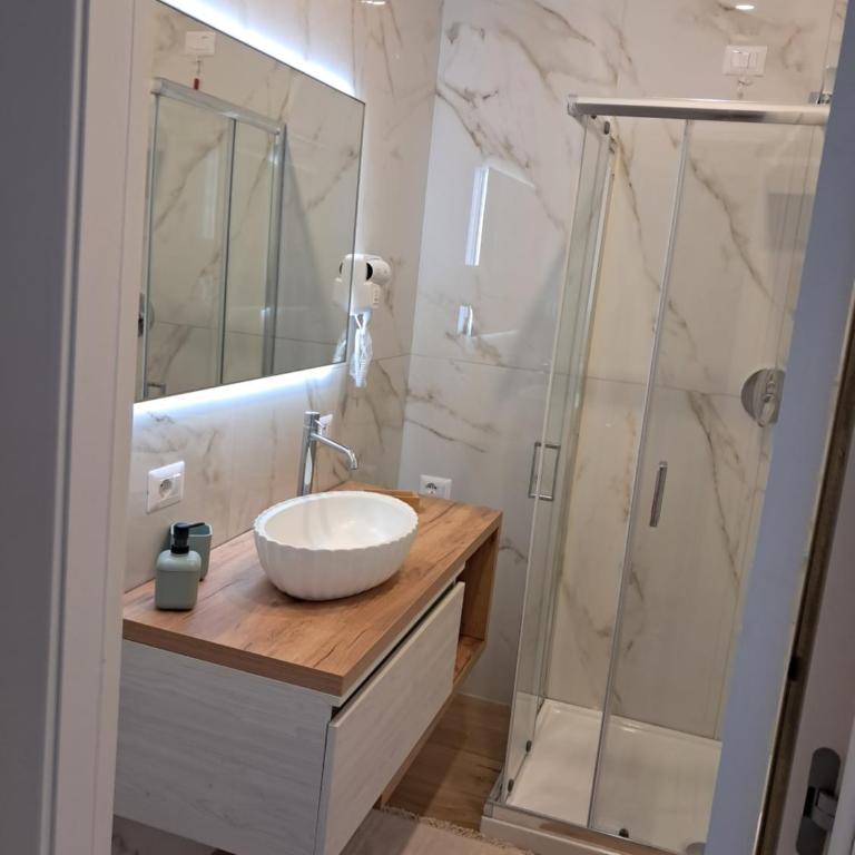 Domus Sirena - Deluxe Apartment - 12