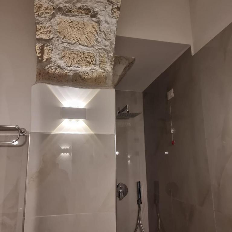 Domus Sirena - Deluxe Double Room with Balcony - 17