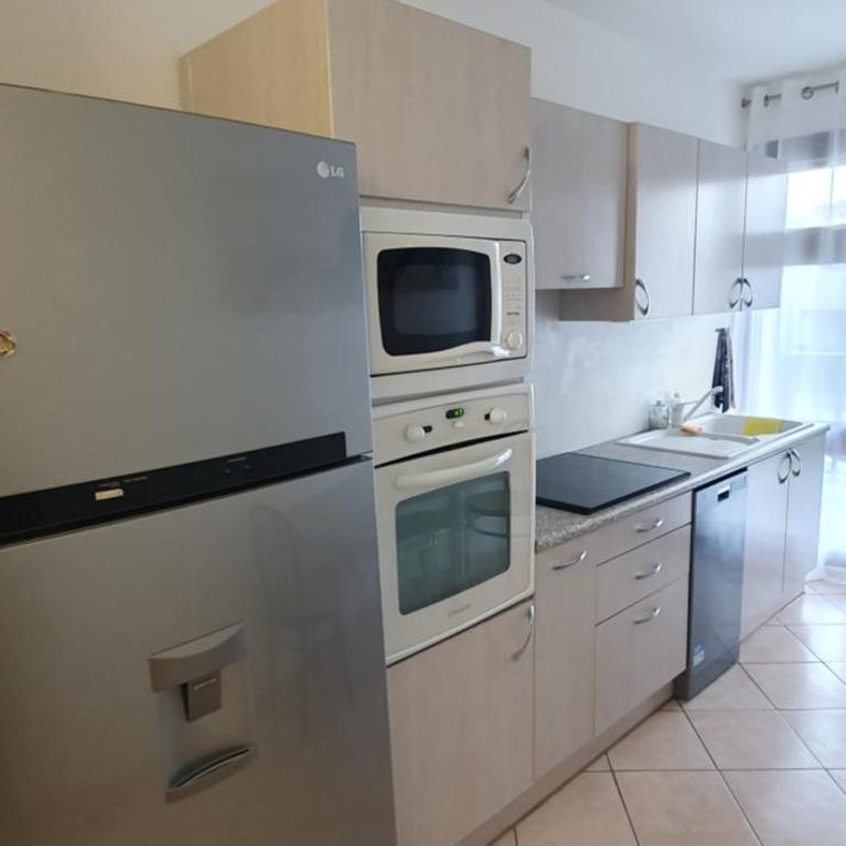 Spacieux 2 pièces terrasse et piscine - Apartment mit 1 Schlafzimmer - 44