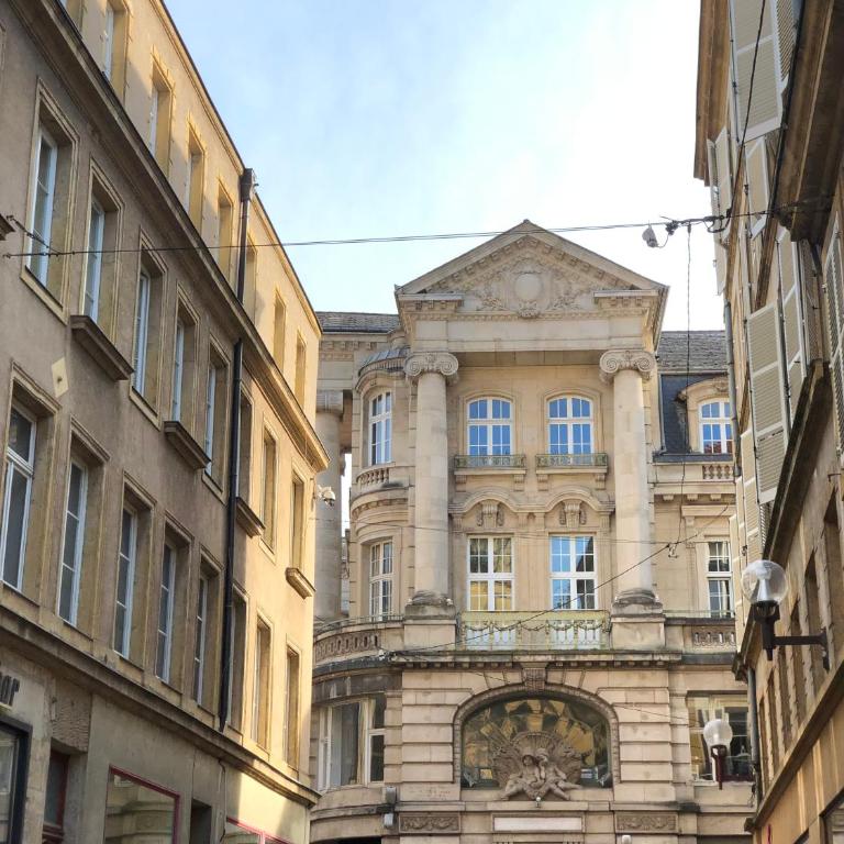 Superbe Appartement tout équipé, Coins cosy à Metz gare, 50M2, Parking privé, Balcon, 2p - Appartement 1 Chambre - 17