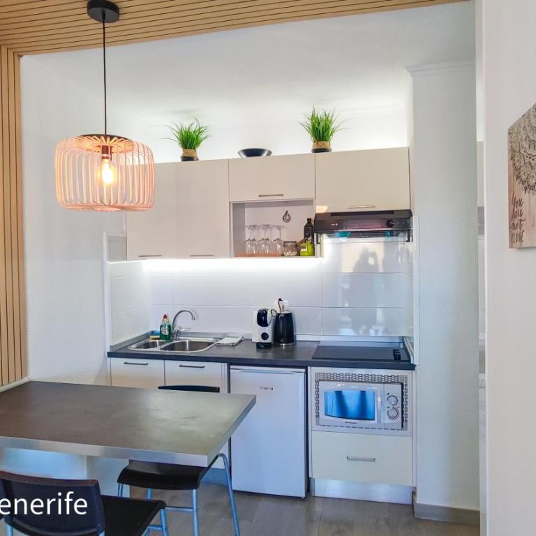 Mareverde apartment with pools and bar - Fanabe beach - Apartamento con terraza - 11