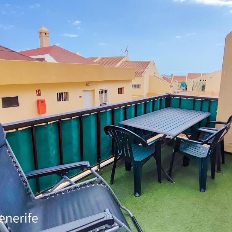Mareverde apartment with pools and bar - Fanabe beach - Apartamento con terraza - 23