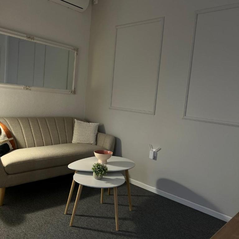 Apartments Aureus - Dvokrevetna Soba sa Bračnim Krevetom /2 Zasebna Kreveta i Sopstvenim Kupatilom - 3