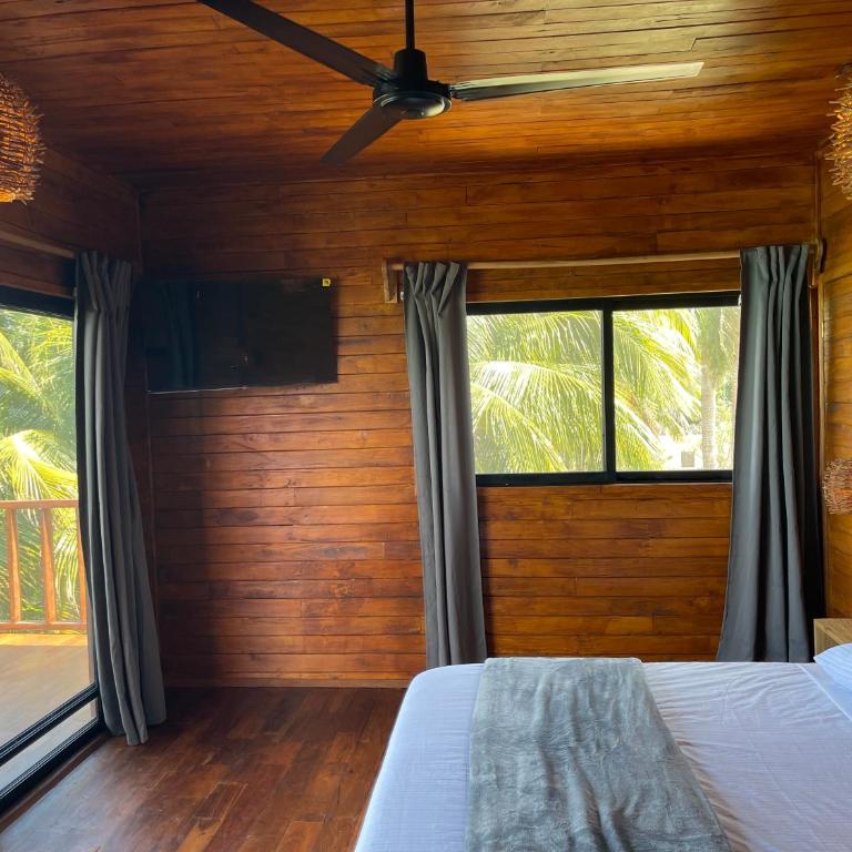 Blue Caribe Bacalar Front Lagoon - Bungalow - Beach Front - 9