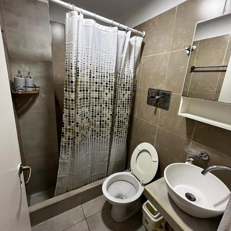 hospedaje LH primero E a 15 minutos del aeropuerto ezeiza - Apartamento Dúplex - 5