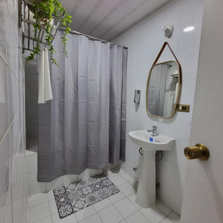 Hotel Asturias - Suite - 7