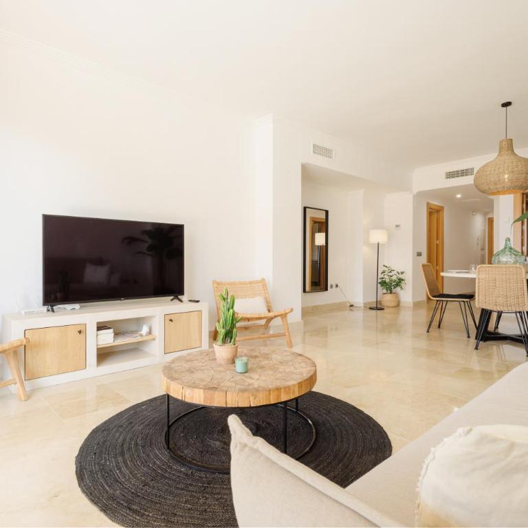 Modern and luxurious holiday home with sea views in Benahavís - Apartamento de 2 dormitorios - 20