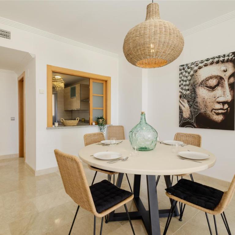Modern and luxurious holiday home with sea views in Benahavís - Apartamento de 2 dormitorios - 22