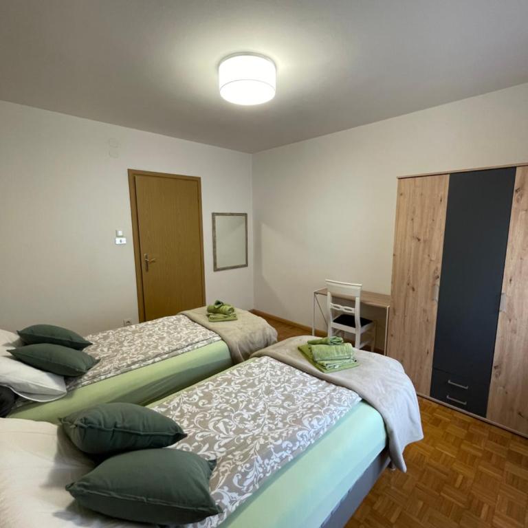 Casa Adriana - Appartamento con 2 Camere da Letto - 1