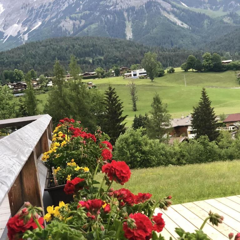 Kaiserchalet - Skipiste - Holiday Home with bathroom - 73