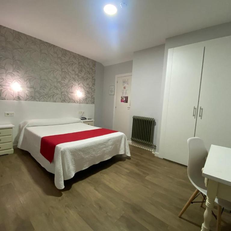 Hostal Sonia Granada - Double or Twin Room - 18