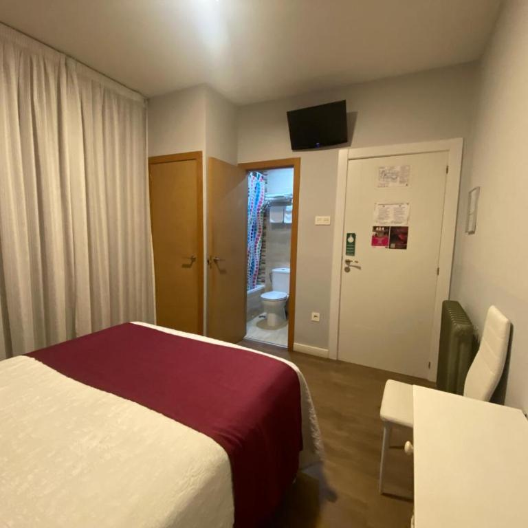 Hostal Sonia Granada - Double or Twin Room - 21