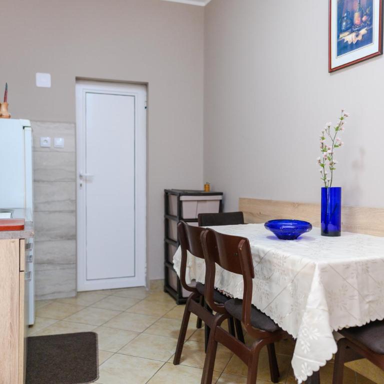 Vila Misljenovic, u centru Sokobanje, na pesackoj zoni - Studio Apartman s Balkonom - 10