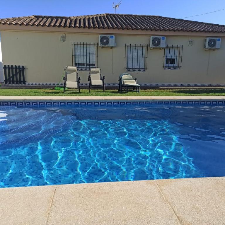 Casa Chiclana con Piscina Privada - Casa de 3 dormitorios - 2