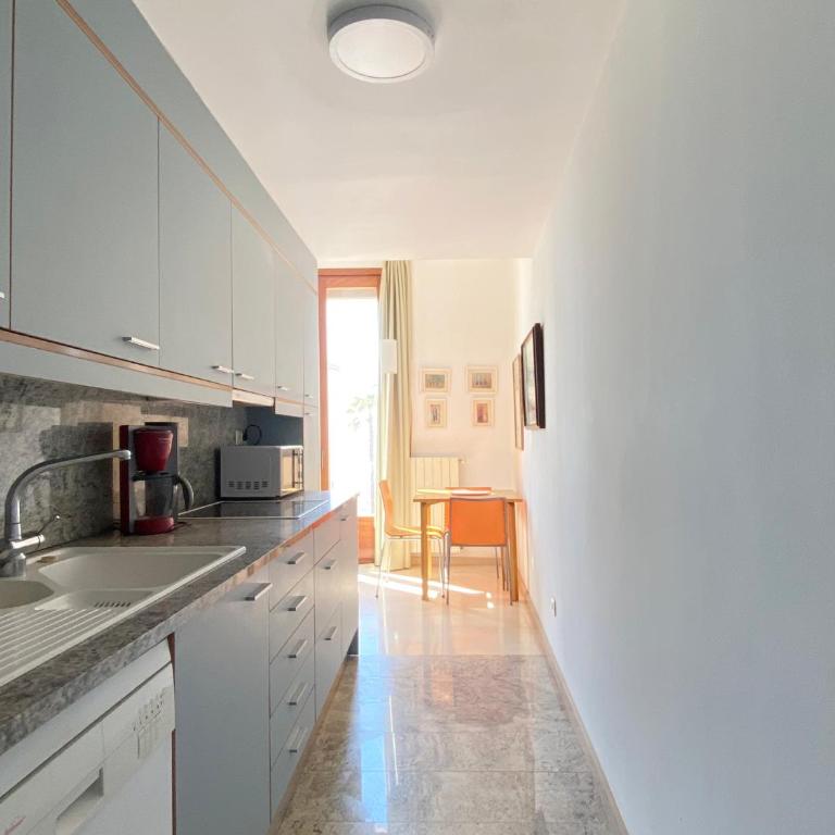 Exclusive Beachfront Haven in Costa Brava - Apartamento de 3 dormitorios - 8