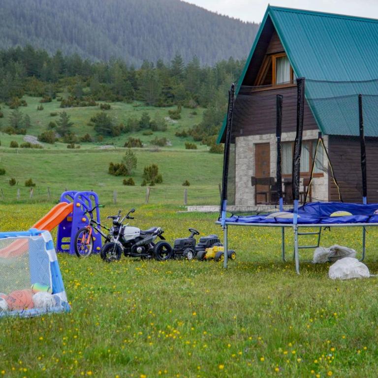 Family Farm Pejovic - One-Bedroom House - 18