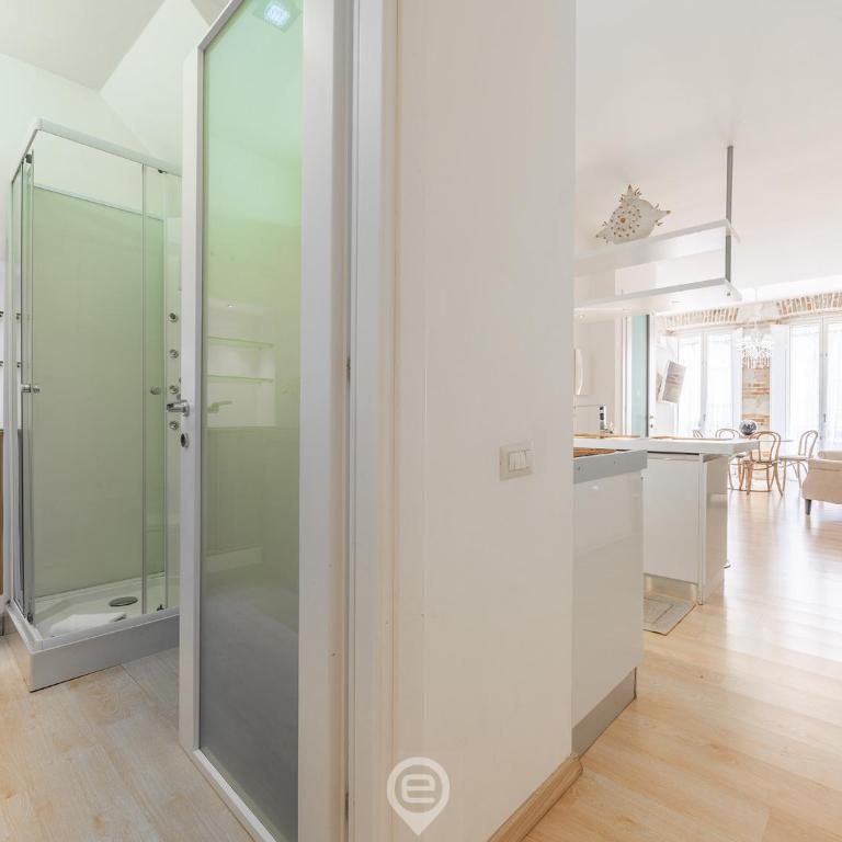 Charming apartment in the City center - Apartment - 12
