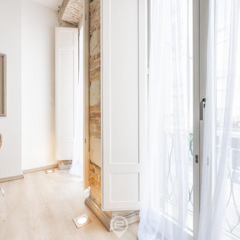Charming apartment in the City center - Apartment - 26