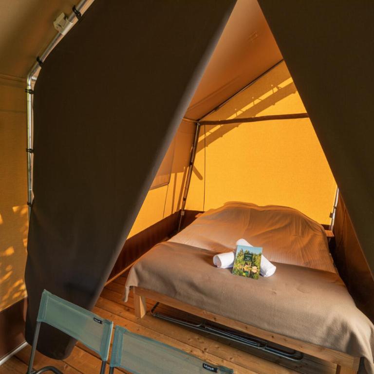 Huttopia Vallouise - Tente Classique V (5 Personnes) - 6
