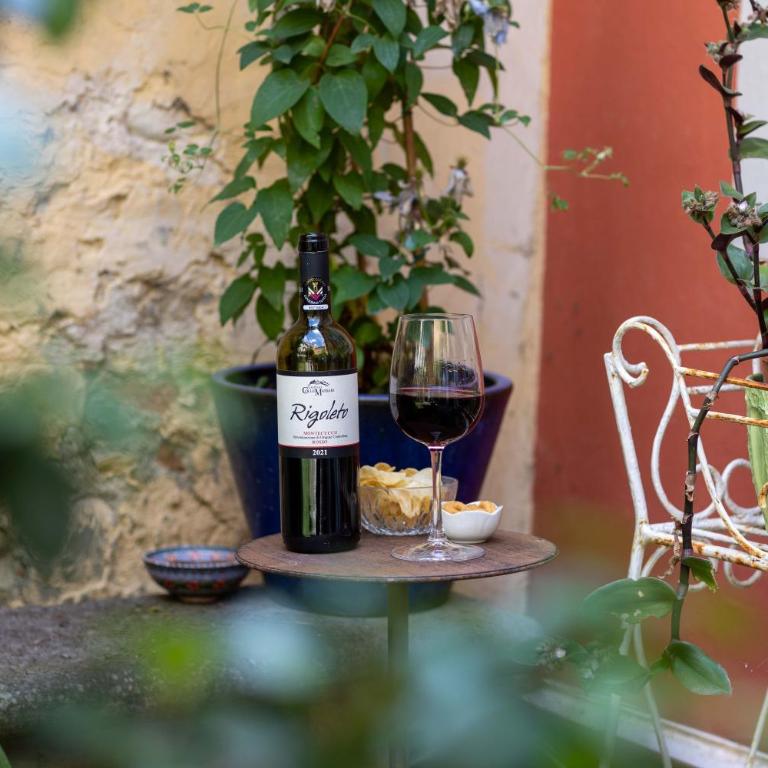 Secret Garden Firenze B&B - Camera Familiare con Vista Giardino - 12