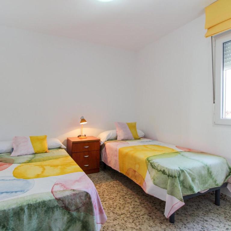 4 Bedroom Gorgeous Apartment In Málaga - Apartamento con 4 dormitorios - 11