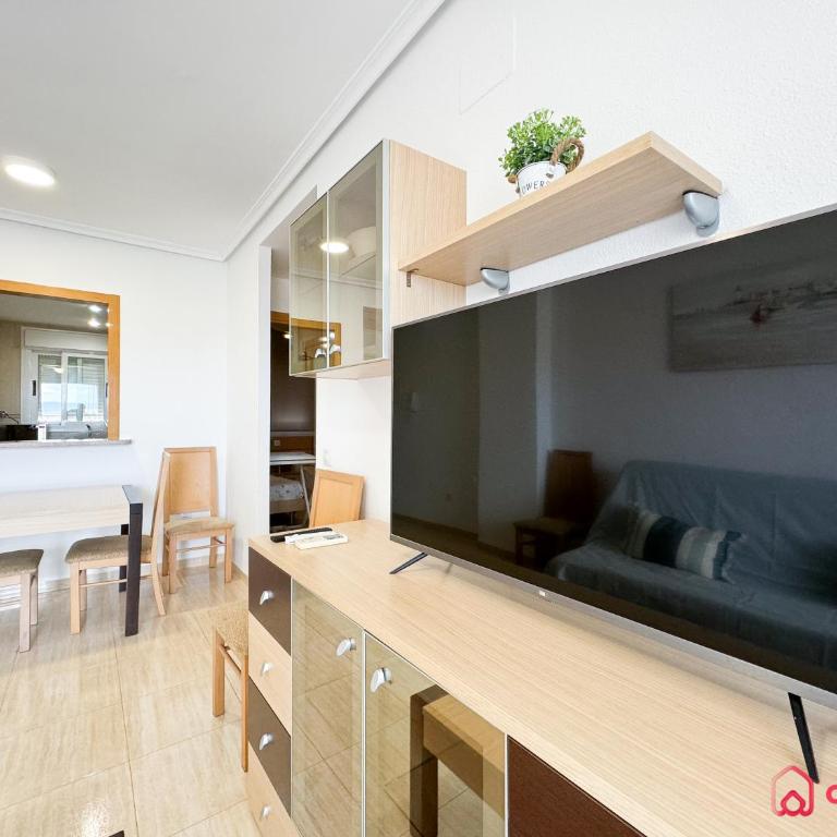 Bella Vista - Apartamento de 2 dormitorios con balcón y vistas al mar - 8
