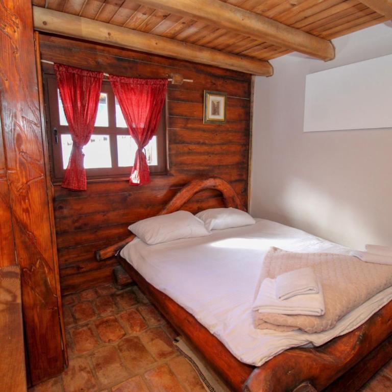 Ethno Village Dolina Mira - 2 Bedroom Holiday Home - 12