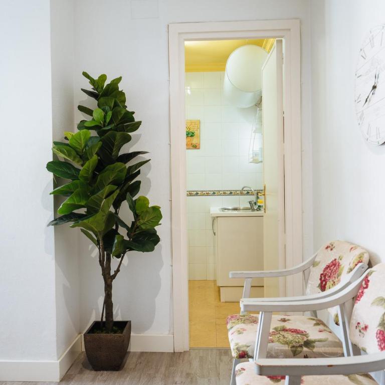 Imagen Parasol - One-Bedroom Apartment - 11