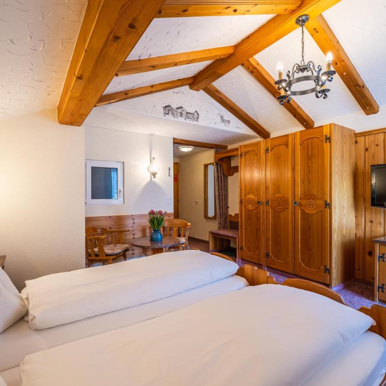 Hotel Christiania Saas-Fee - Standard Doppelzimmer Süd - 3