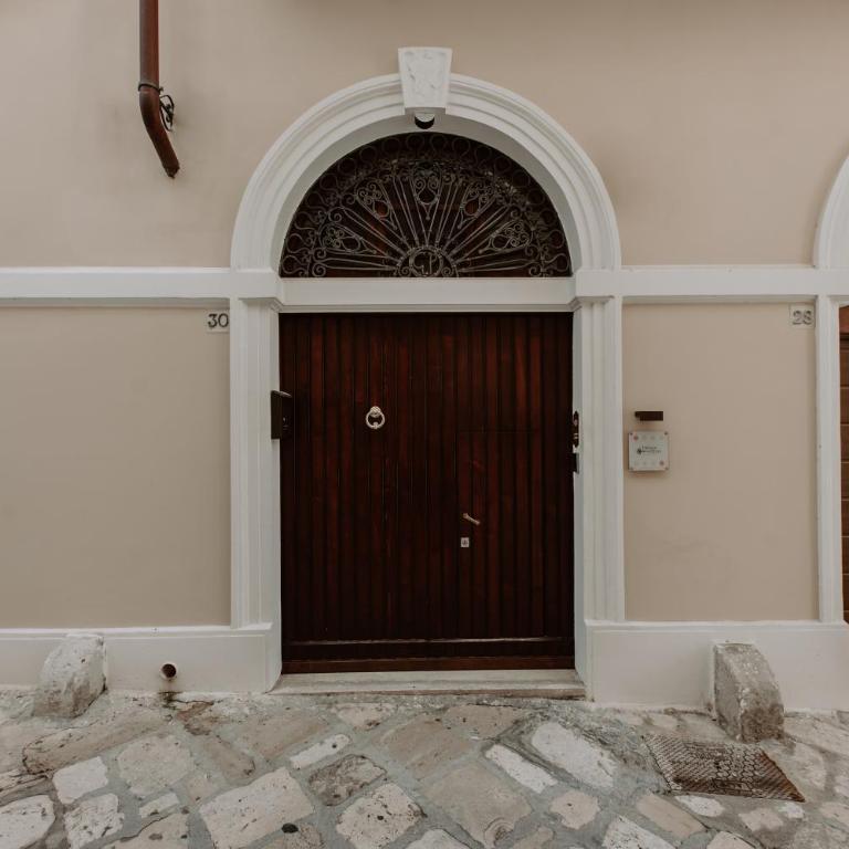 Palazzo Pinto B&B - Camera Matrimoniale con Balcone - 12