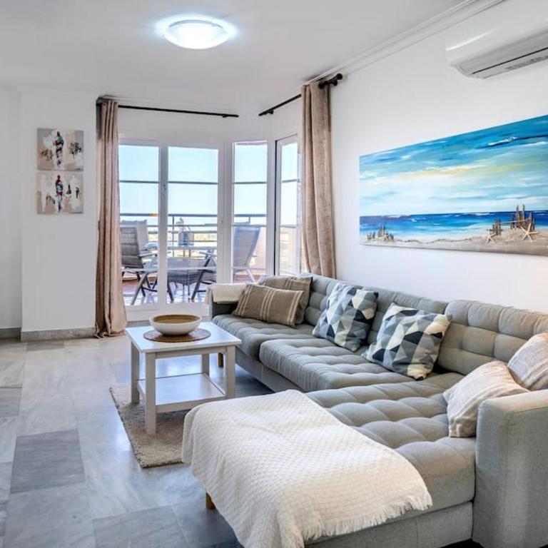 Cozy apartment just one step from everything - Two-Bedroom Apartment - 3