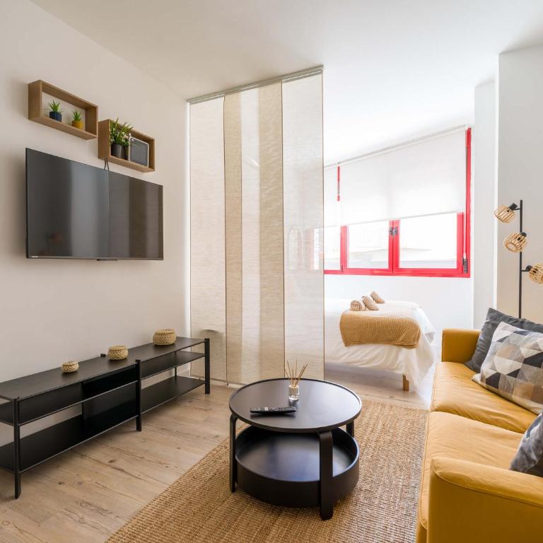 Fantástico estudio con ascensor Playa de Las Canteras BT3c - One-Bedroom Apartment - 3