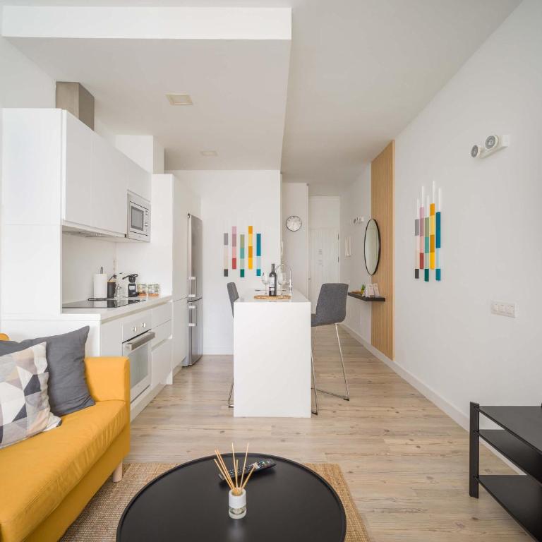 Fantástico estudio con ascensor Playa de Las Canteras BT3c - One-Bedroom Apartment - 2