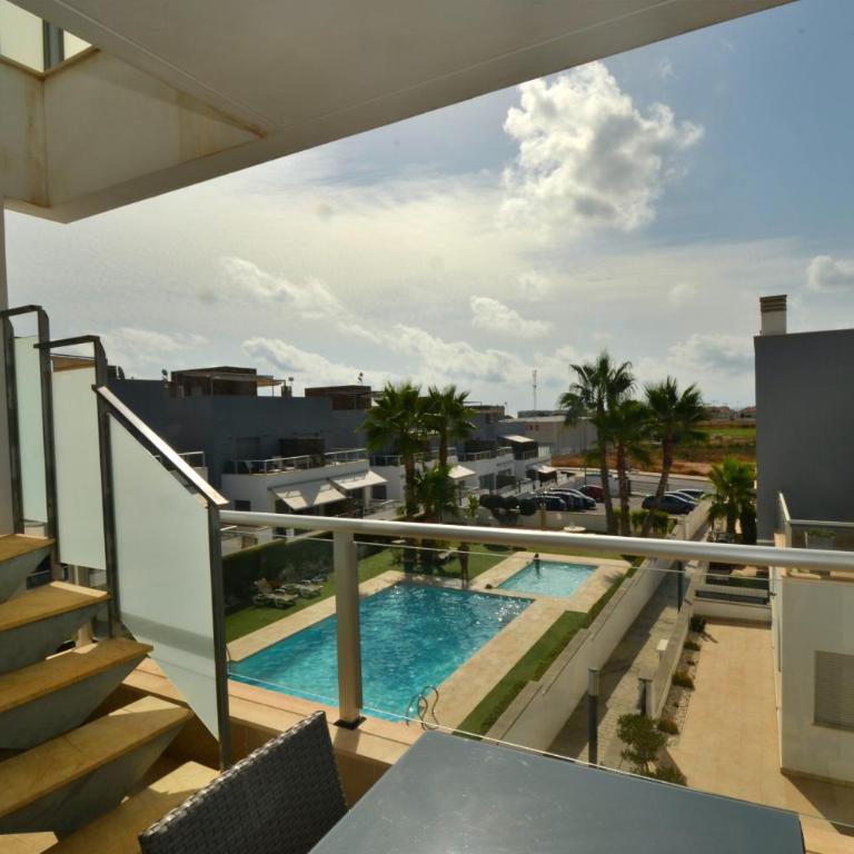 Penthouse Punta prima Torrevieja - Two-Bedroom Apartment with Balcony - 17