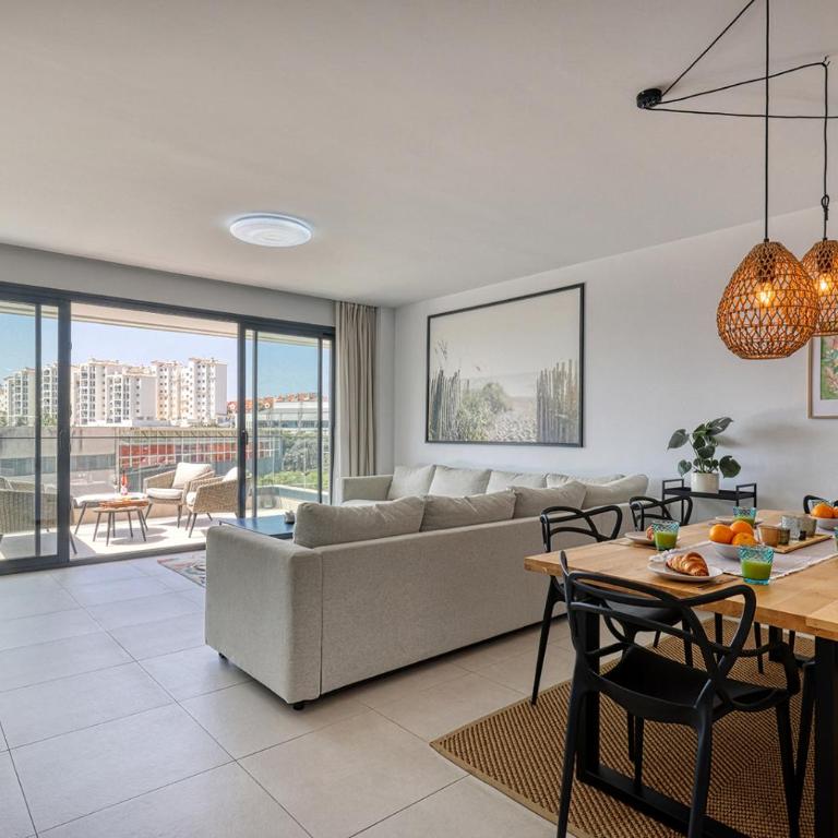 Estepona Place - Spacious family city apartment - Apartamento de 3 dormitorios - 1