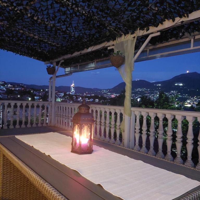 Sarajevo na dlanu - Deluks Apartman sa 4 Spavaće Sobe - 2