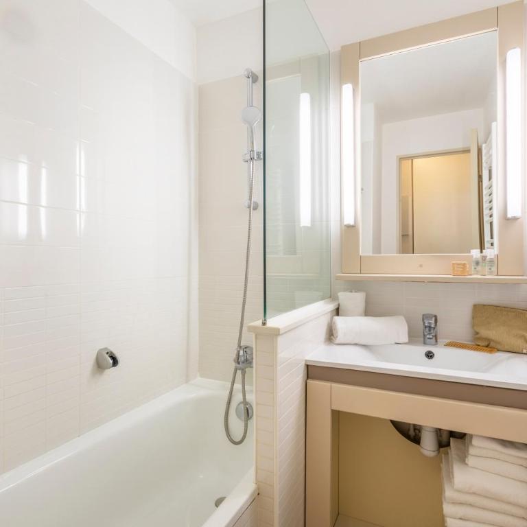 Résidence Pierre & Vacances L’Anse De Pramousquier - Appartement 1 Chambre avec Coin Nuit dans Alcôve, Climatisation et Terrasse ou Balcon (6 Personnes) - 6