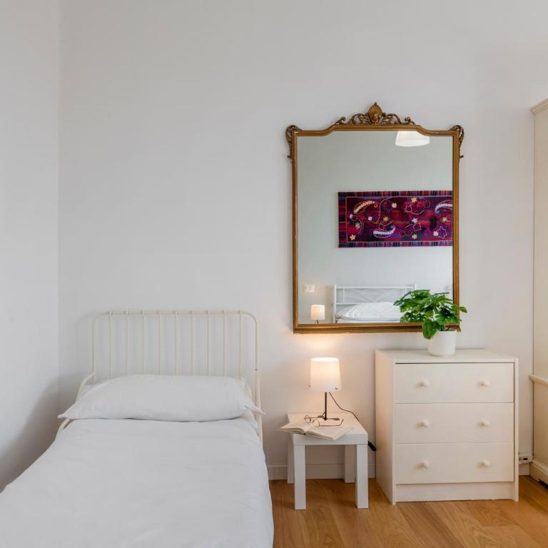 Omodeo, 19 – Ampio e panoramico - Appartamento con 2 Camere da Letto - 8